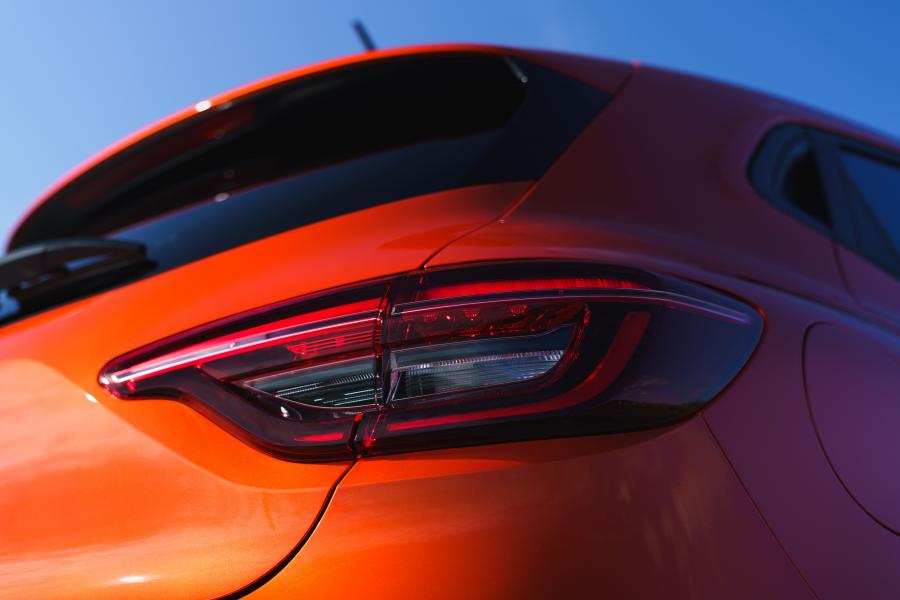 Детали экстерьера Renault Clio 2019 года  (UK) (фото 20 из 40)